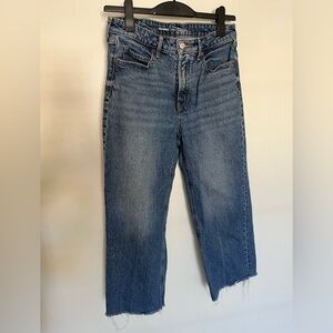 Old Navy Sky Hi Jeans in Medium/ Dark Wash
